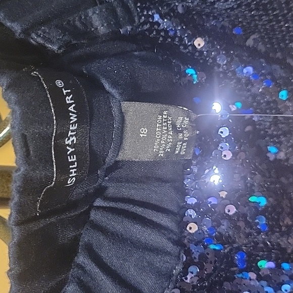 Bundle 5 items for $40 sale - Picture 3 of 4